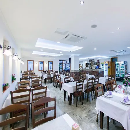 Hotel Almira