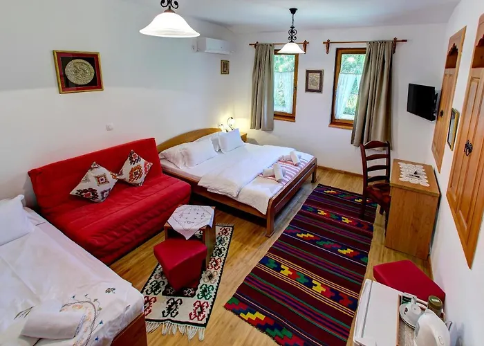 阿尔米拉酒店 酒店