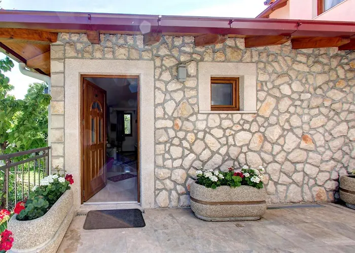 阿尔米拉酒店 4* 莫斯塔尔