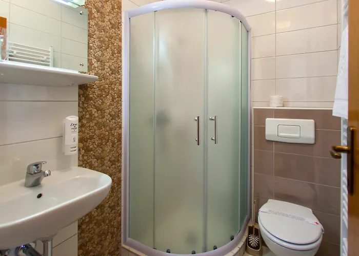 酒店 阿尔米拉酒店 4*