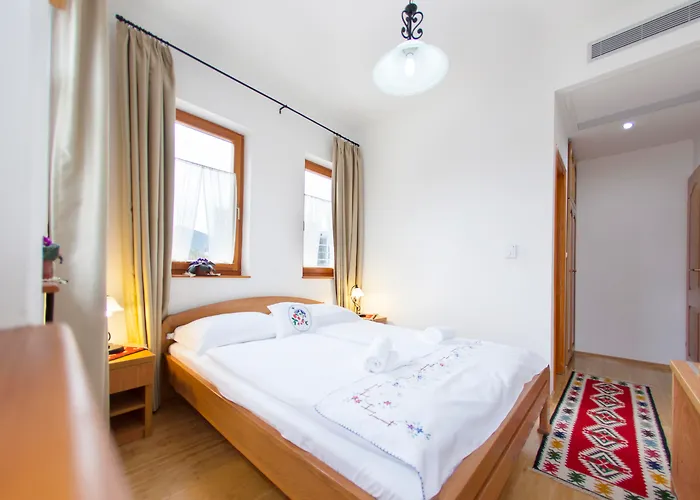 阿尔米拉酒店 4*