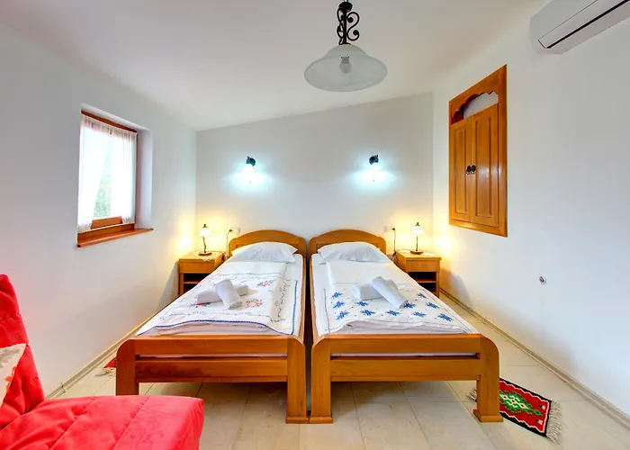 阿尔米拉酒店 4* 莫斯塔尔