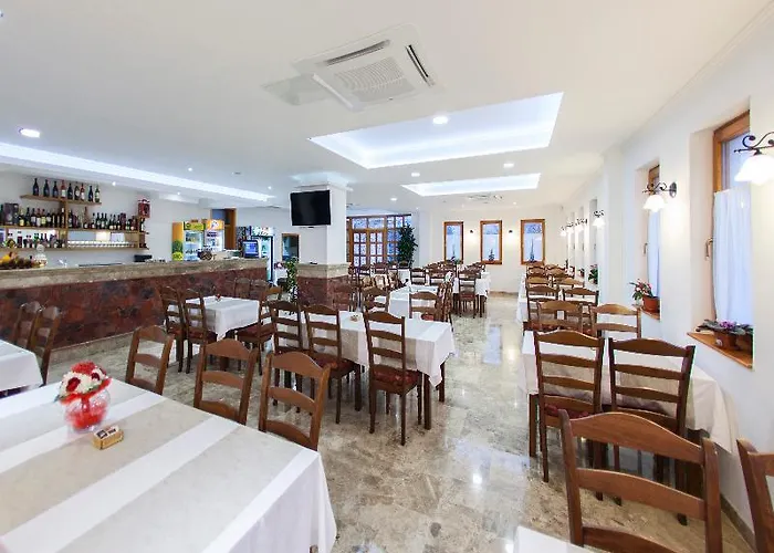 阿尔米拉酒店 莫斯塔尔